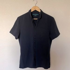 Seersucker navy short sleeve collared shirt